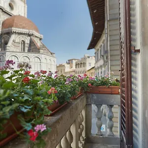 Oda ve Kahvaltı Di Piazza Del Duomo